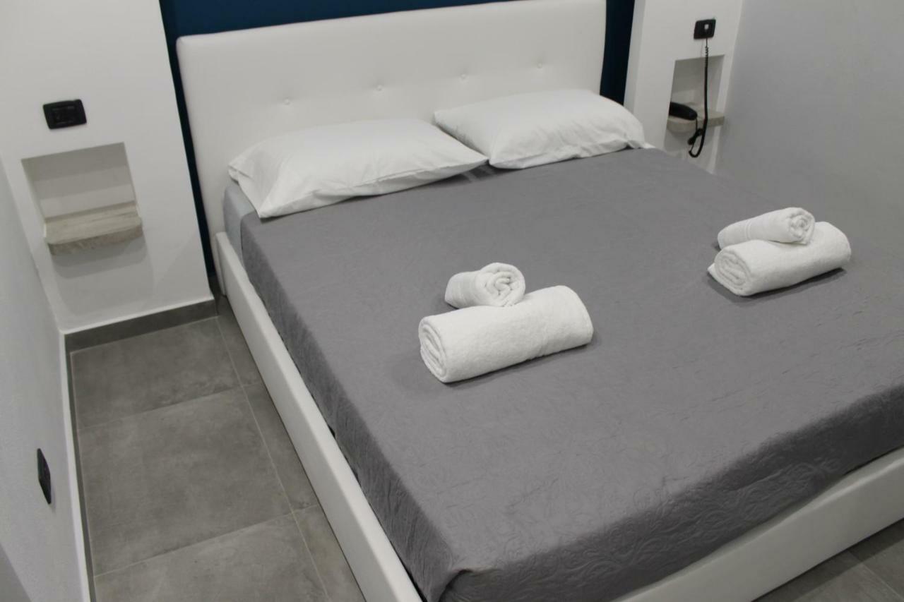 Olive Luxury Rooms Ypsos Extérieur photo